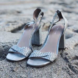 Pour La Victoire Silver Sandals sz 8 1/2